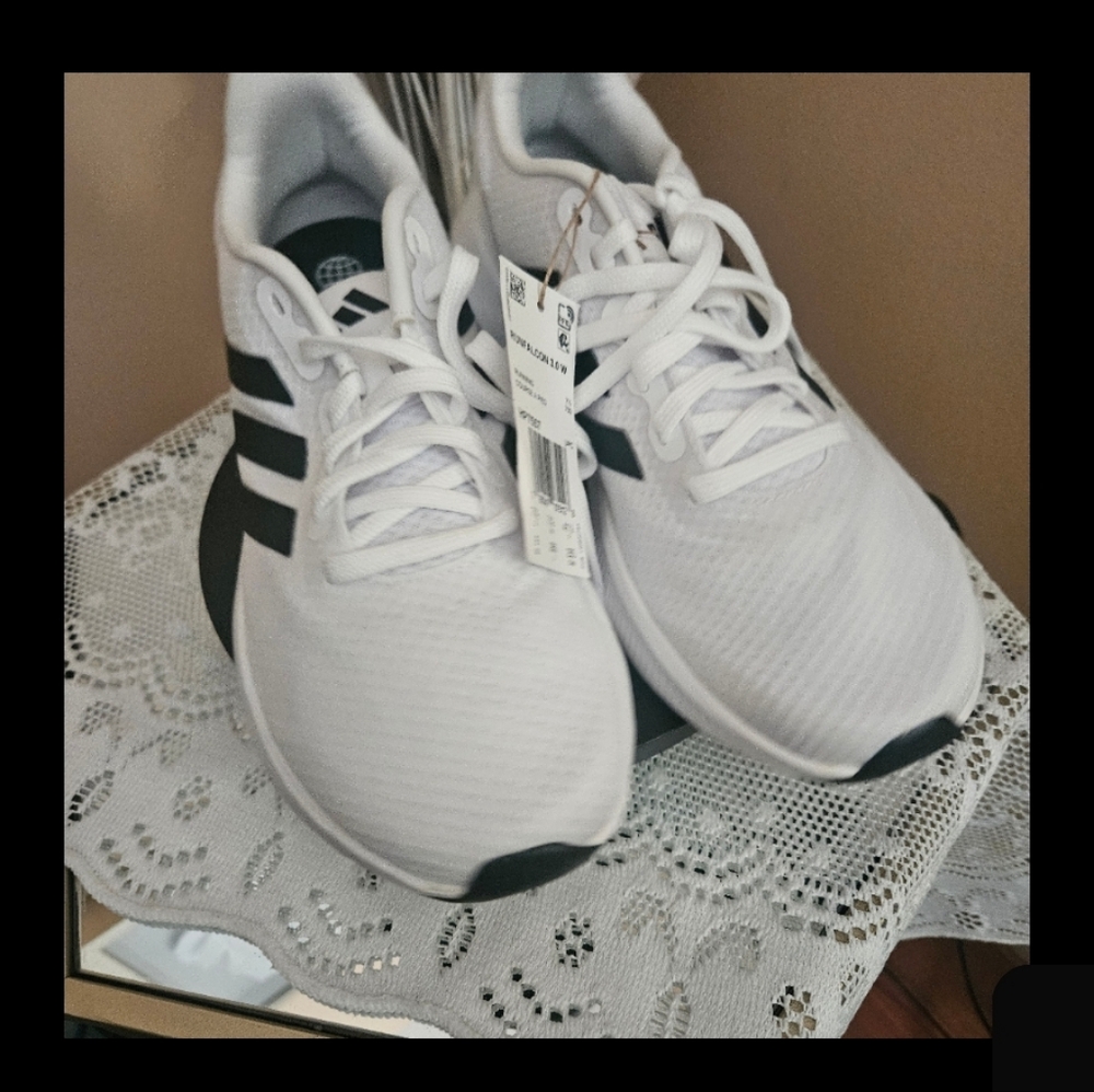 💞💓Men’s Adidas White Athletic Running Shoes  Unisex - Sixe 9 - NWOT💘❣️ - Picture 6 of 6